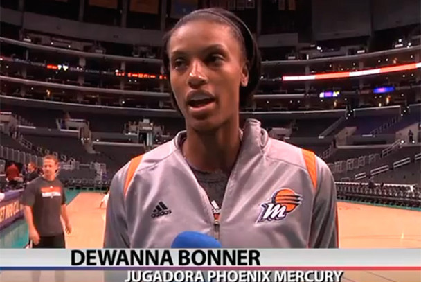 Dewanna bonner Pledge Sports Dewanna bonner pledge sports